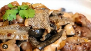 Mơ thấy ăn thịt rắn